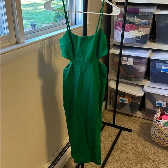 h:ours Vibrant Green Dress